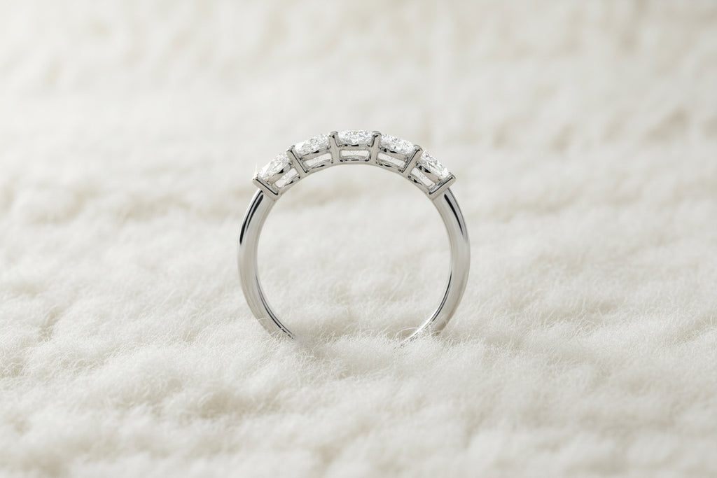 Oval Labgrown Diamond Ring