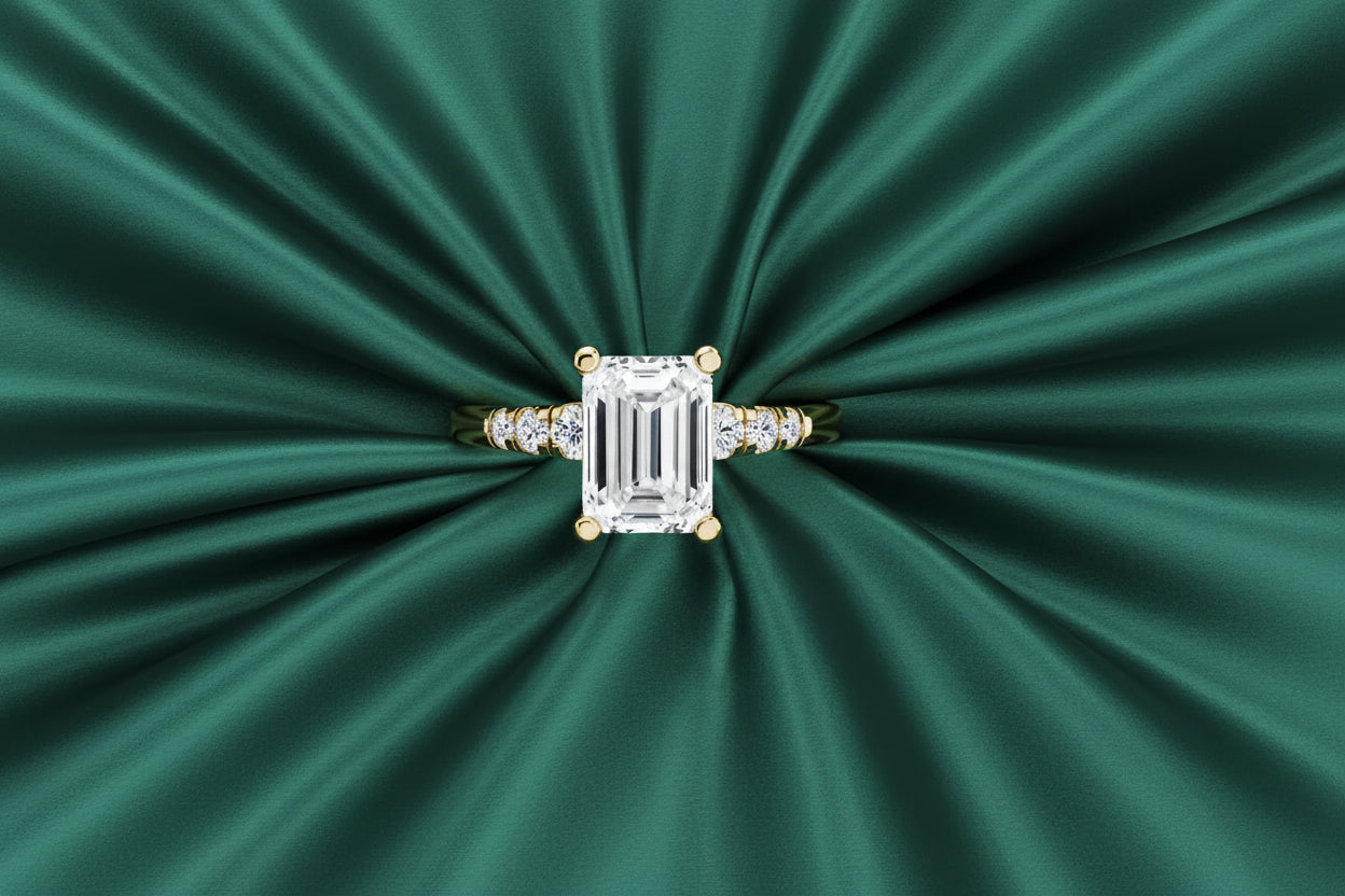 Descending Round Diamond Side Stone Ring